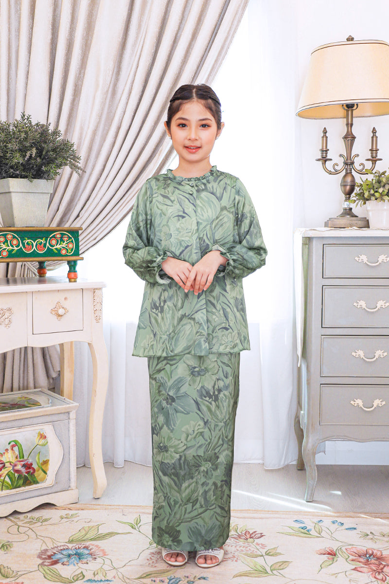 Pre-Order : KASEH SURI 03 KIDS - Sage Green