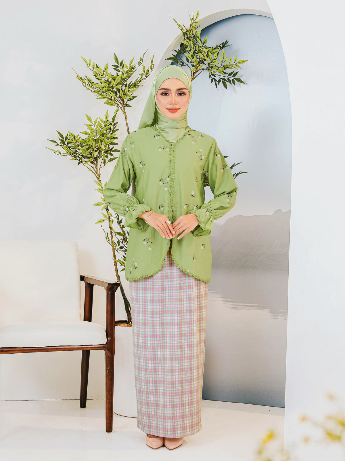 [PRE ORDER] KAPAS DAHLIA 01 - Matcha Strawberry