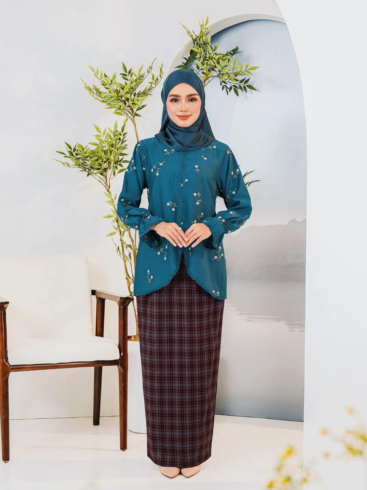 [PRE ORDER] KAPAS DAHLIA 03 - Teal Maroon