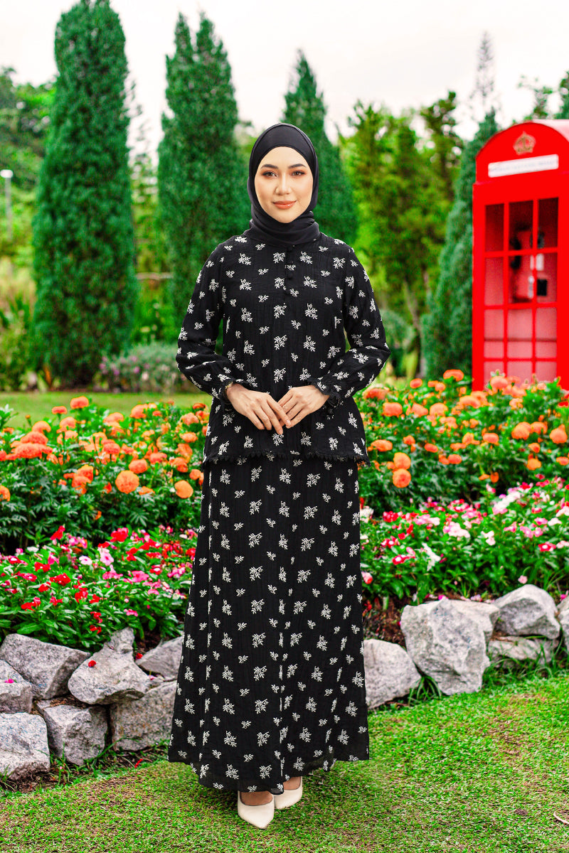 MANES DAISY 01 - Black
