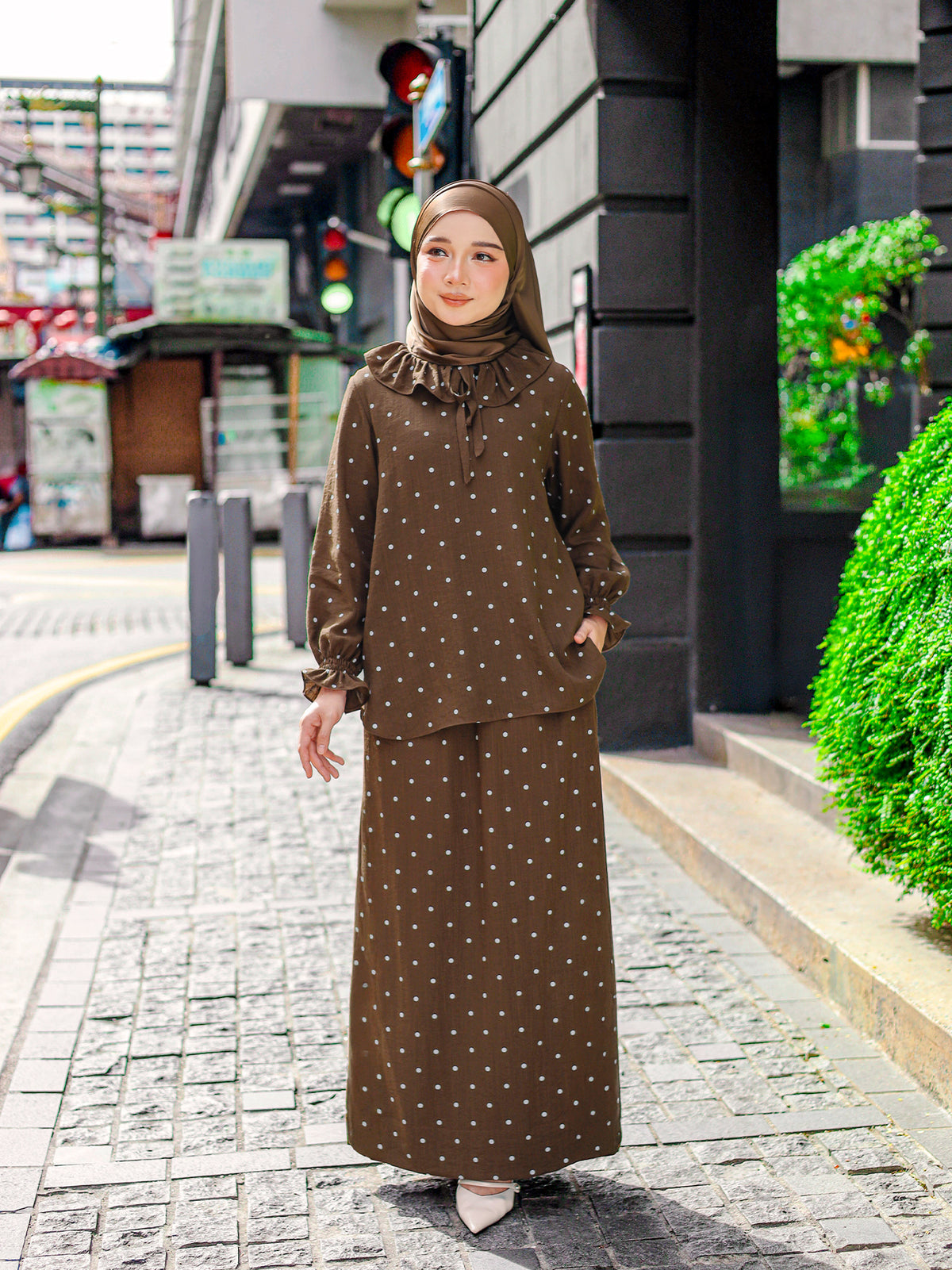 KAPAS GHEA 02 - Rich Brown
