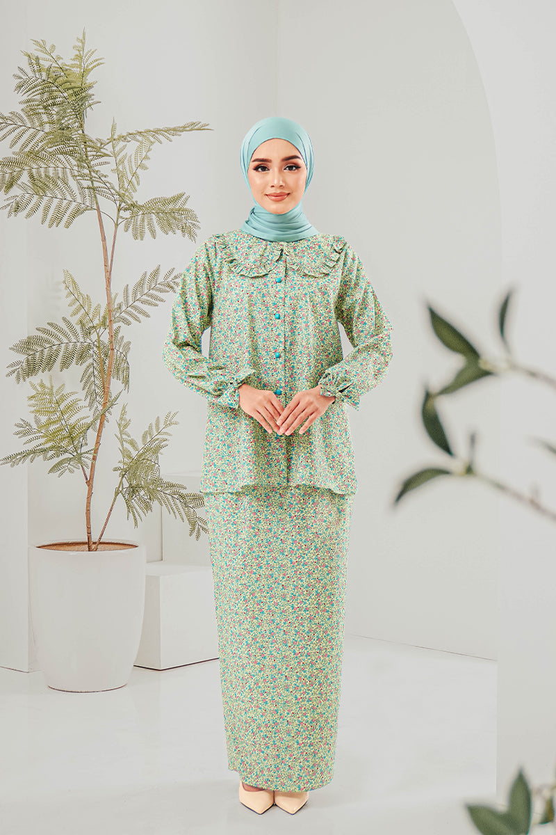 KAPAS IRIS 04 - Tiffany Blue