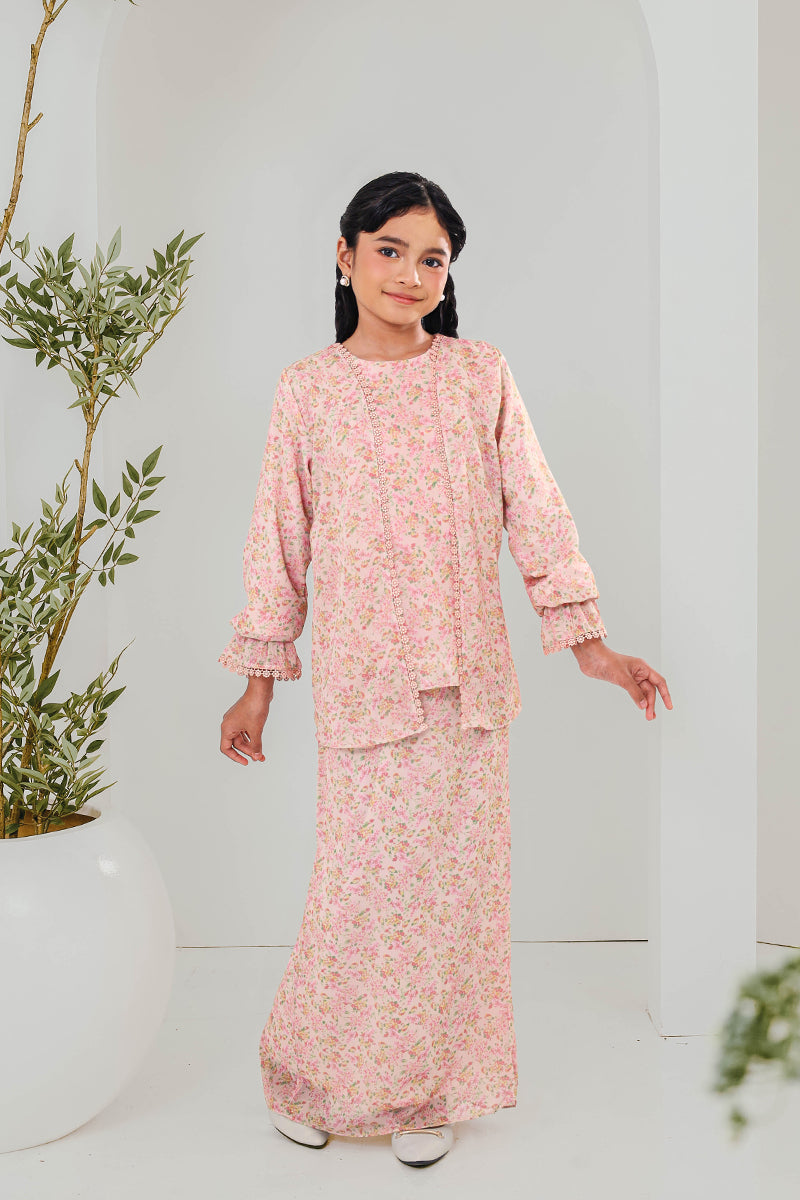 [PRE-ORDER] MANES JELITA 05 KIDS - Nude Pink