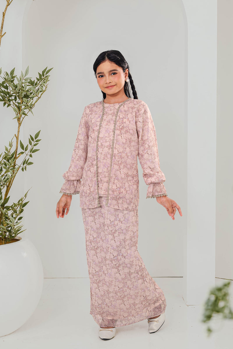 [PRE-ORDER] MANES JELITA 06 KIDS - Light Mocha