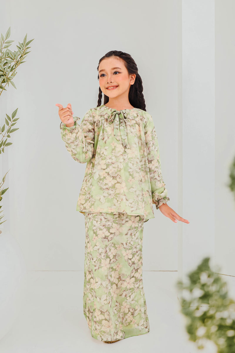 [PRE-ORDER] MANES JUWITA 04 KIDS - Lime Cream