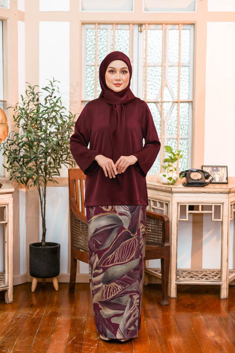 ADINDA KESUMA 01 - Maroon