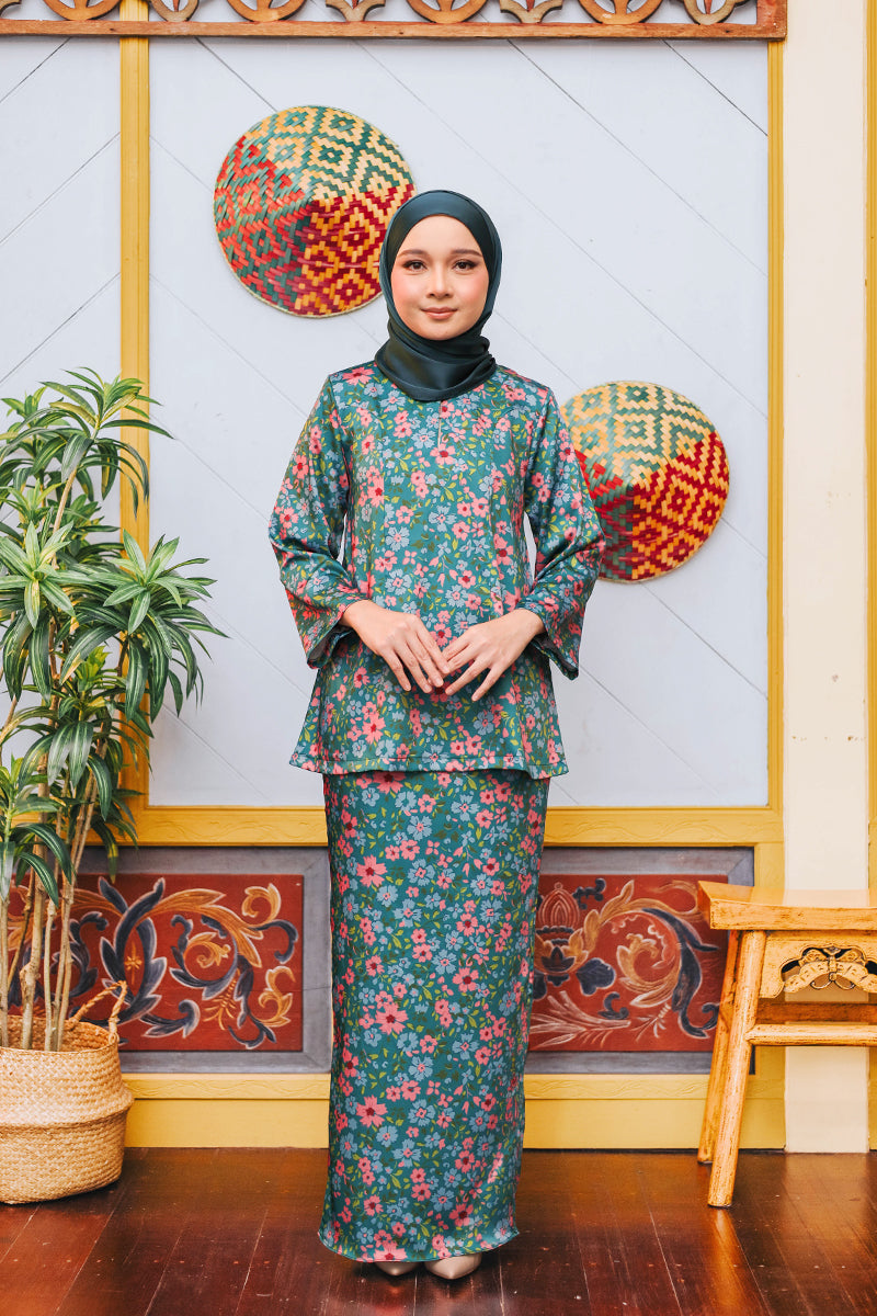 ADINDA KUNTOM 03 - Teal Green