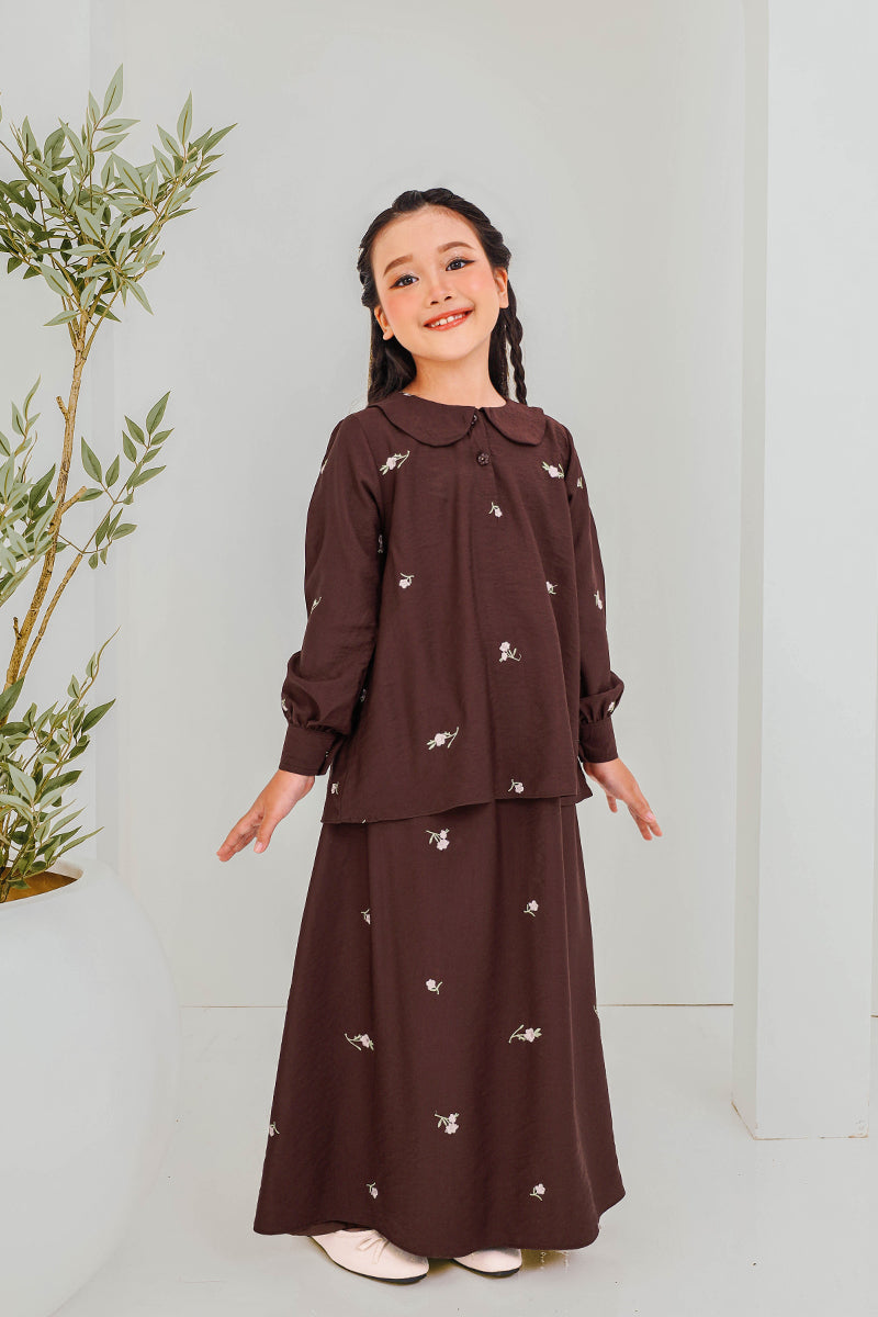 KAPAS RAESA 01 KIDS - Rich Brown