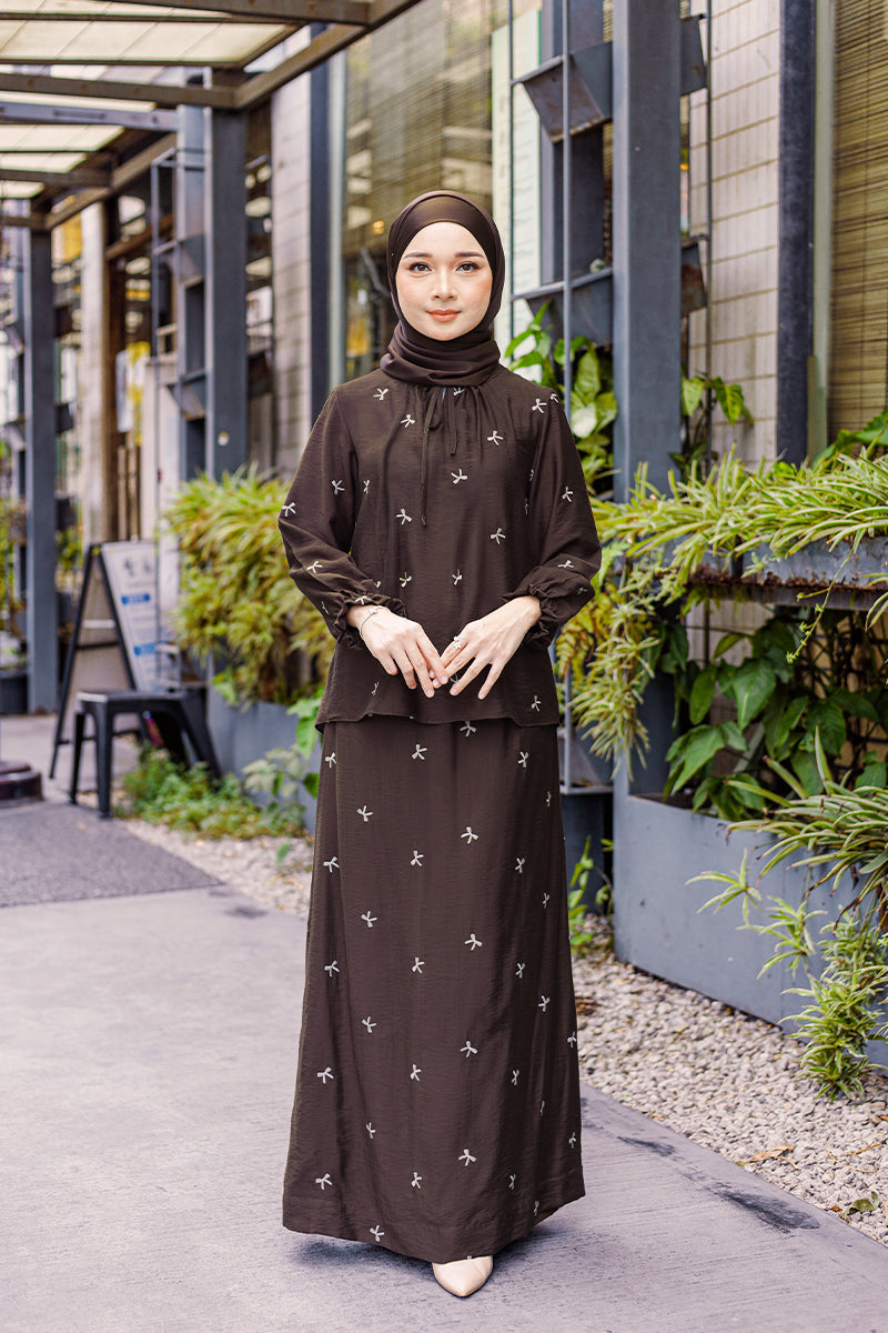 KAPAS RHEA 04 - Rich Brown