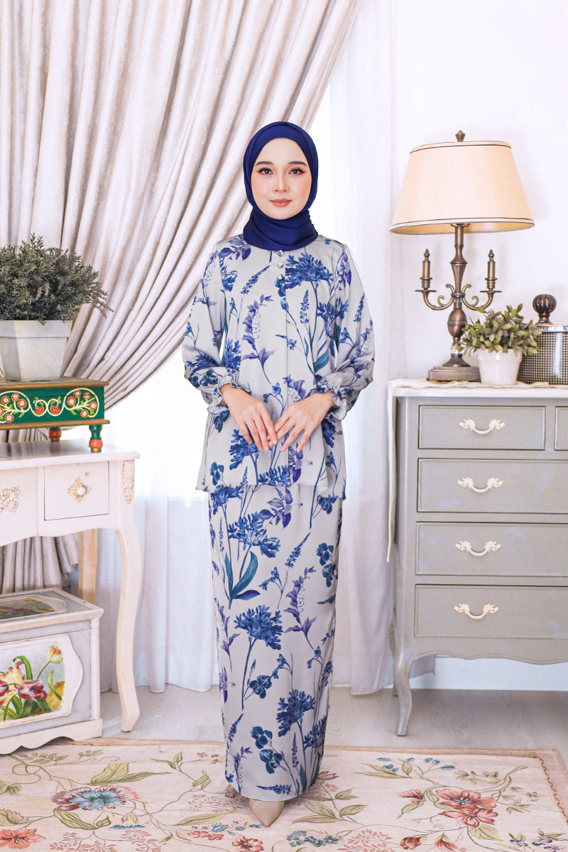 Pre-Order : KASEH SURI 02 - Royal Blue