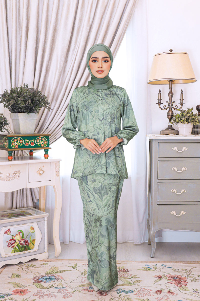 Pre-Order : KASEH SURI 03 - Sage Green