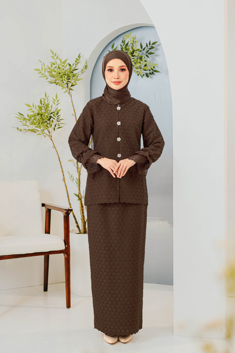 [PRE ORDER] MANES WANGI 02 - Rich Brown